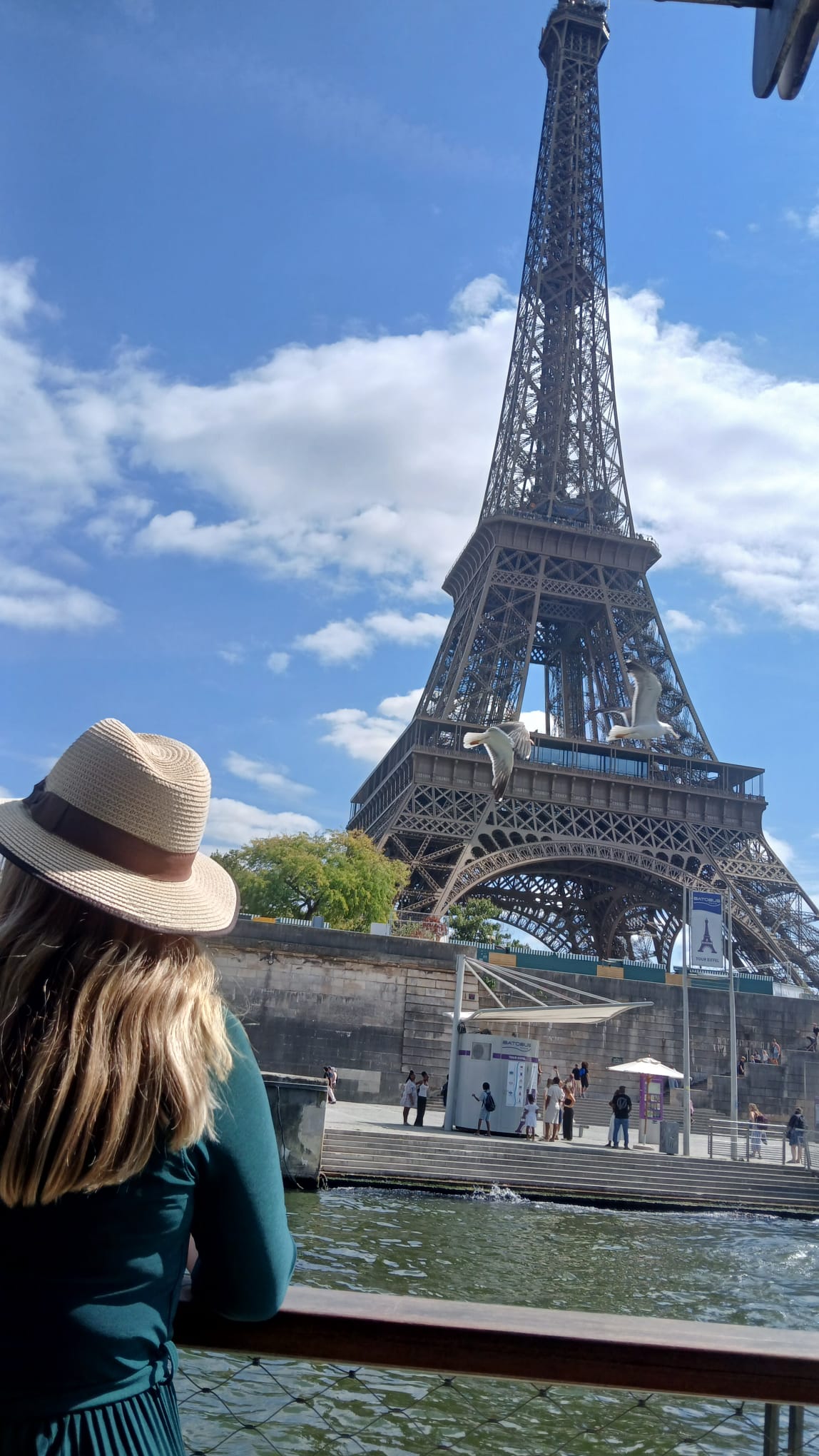 Bonjour